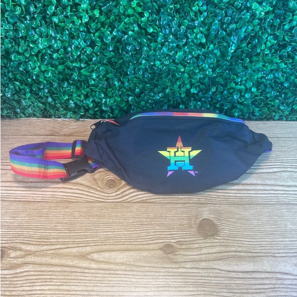 Houston Astros SGA Pride Night Rainbow Fanny Pack 6/21/22